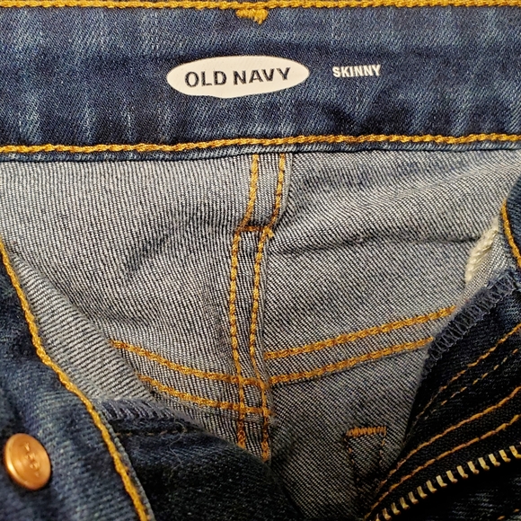 Old Navy Distressed Skinny Jean - Picture 3 of 4